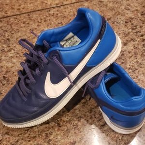 Vintage Nike Gato
